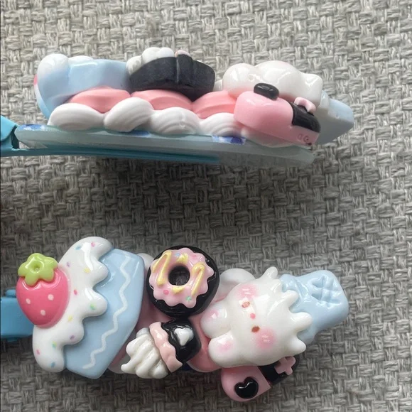 Hair Clips - Picture 4 of 5